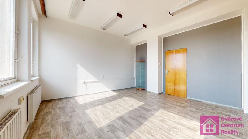 Pronájem kanceláře, Velké Bílovice, Podivínská, 13 m2