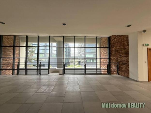 Pronájem kanceláře, Praha - Vysočany, Lisabonská, 15 m2