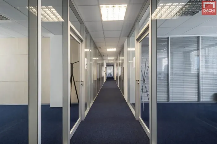 Pronájem kanceláře, Olomouc - Hodolany, tř. Kosmonautů, 300 m2