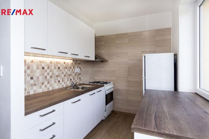Pronájem bytu 4+1, Praha - Záběhlice, Hrusická, 72 m2