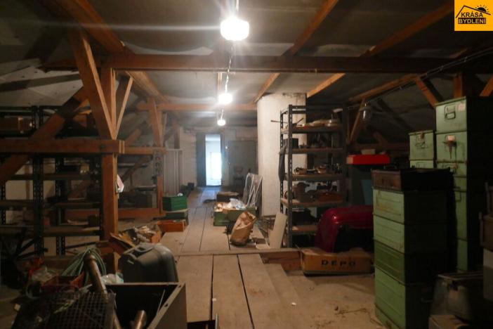 Prodej výrobních prostor, Moravec, 3983 m2