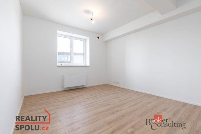 Pronájem bytu 1+kk, Opava - Kateřinky, Rolnická, 31 m2