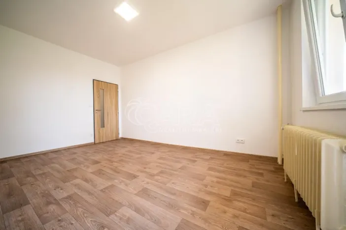 Pronájem bytu 3+1, Pardubice - Bílé Předměstí, Na Drážce, 68 m2