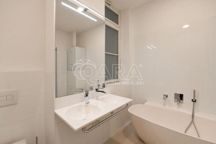 Pronájem bytu 3+kk, Praha - Josefov, U starého hřbitova, 137 m2