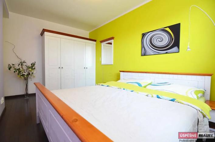 Prodej bytu 4+1, Rudná, Příčná, 126 m2