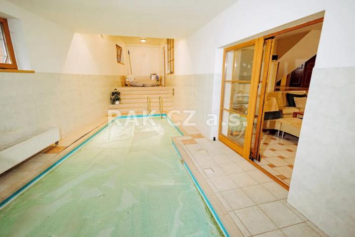 Prodej rodinného domu, Praha - Záběhlice, Ke skalkám, 250 m2