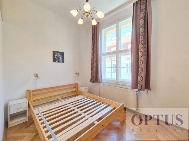 Pronájem bytu 2+1, Praha - Hradčany, Na valech, 78 m2