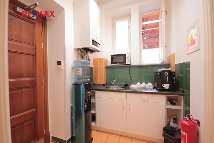 Pronájem kanceláře, Praha - Nové Město, Hybernská, 33 m2