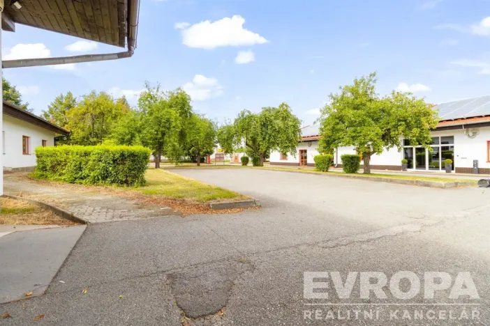 Pronájem skladu, Havlíčkův Brod, okres havlíčkův brod, 1290 m2