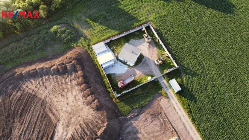 Pronájem komerční nemovitosti, Třebětice, 2233 m2