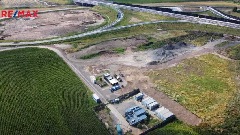 Pronájem komerční nemovitosti, Třebětice, 2233 m2