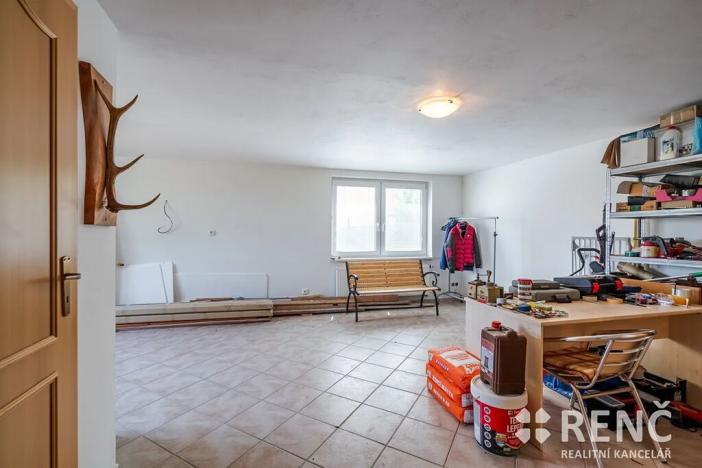 Prodej rodinného domu, Podolí, 216 m2