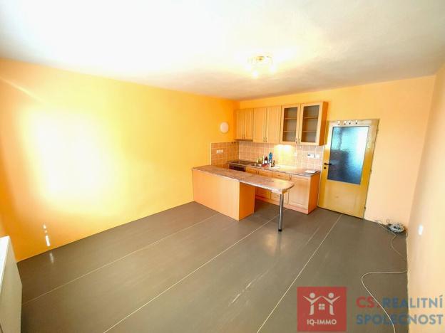 Prodej bytu 1+kk, Znojmo, Družstevní, 29 m2