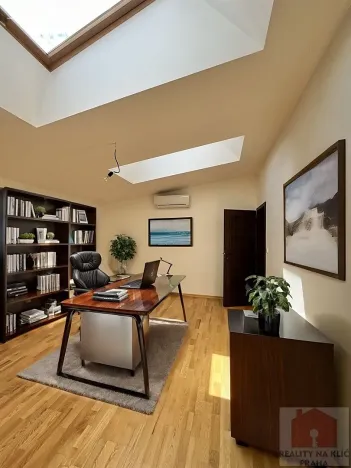 Prodej bytu 4+kk, Praha - Nusle, V Horkách, 157 m2