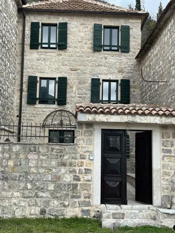 Prodej rodinného domu, Lepetani, Černá Hora, 154 m2