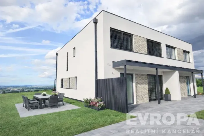 Prodej rodinného domu, Červené Pečky, Hrabáňova, 210 m2