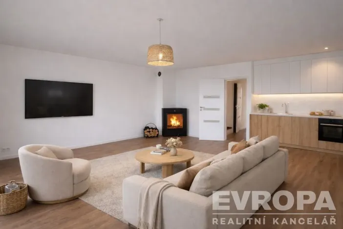 Prodej rodinného domu, Červené Pečky, Hrabáňova, 210 m2