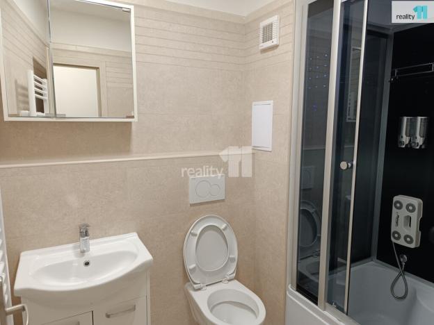 Pronájem bytu 1+1, Děčín - Děčín I-Děčín, Karla Čapka, 50 m2