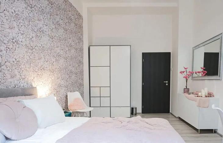 Pronájem bytu 2+1, Praha - Holešovice, Dělnická, 45 m2