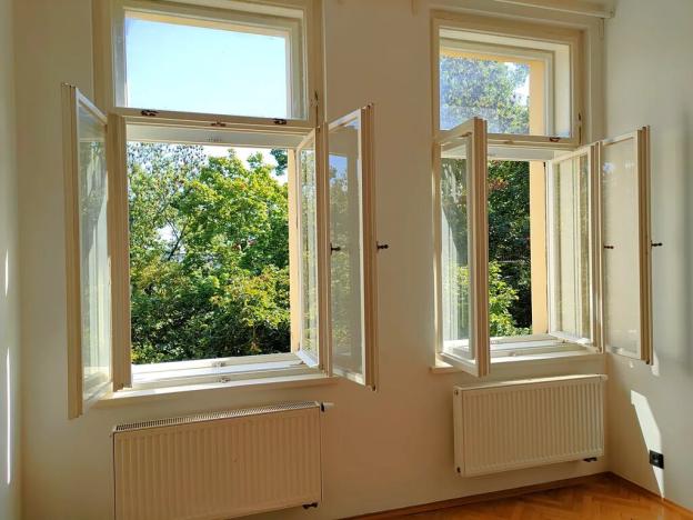 Pronájem bytu 1+kk, Praha - Smíchov, Na Skalce, 37 m2