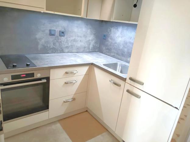 Pronájem bytu 1+kk, Praha - Smíchov, Na Skalce, 37 m2