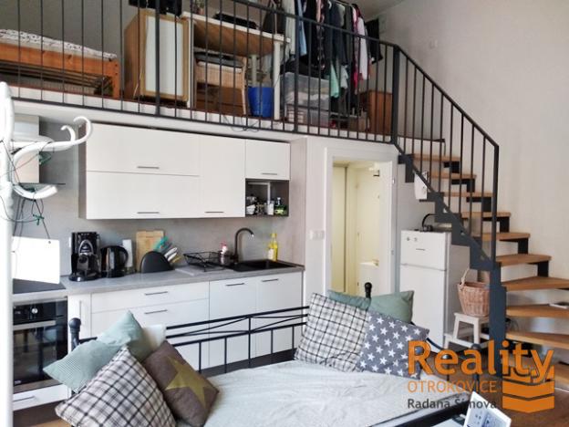 Pronájem bytu 2+kk, Zlín - Malenovice, Zahradní, 43 m2