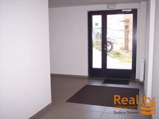 Pronájem bytu 2+kk, Zlín - Malenovice, Zahradní, 43 m2