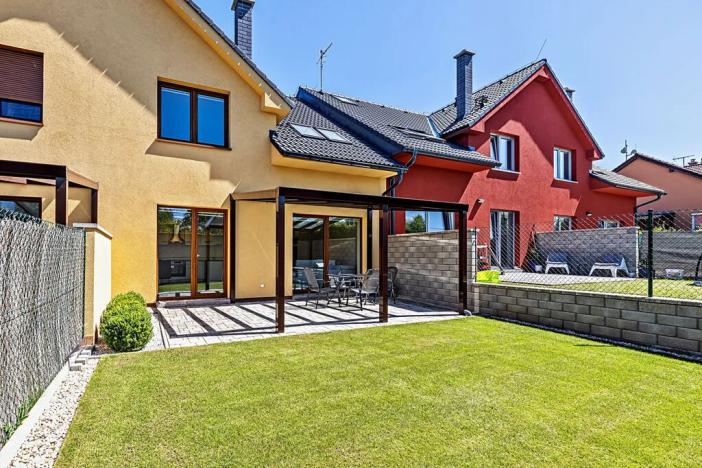 Prodej rodinného domu, Světice, Na Žlábku, 162 m2