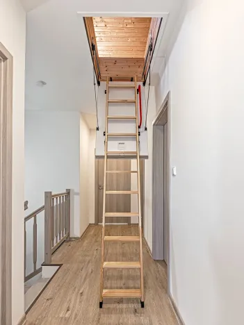 Prodej rodinného domu, Světice, Na Žlábku, 162 m2