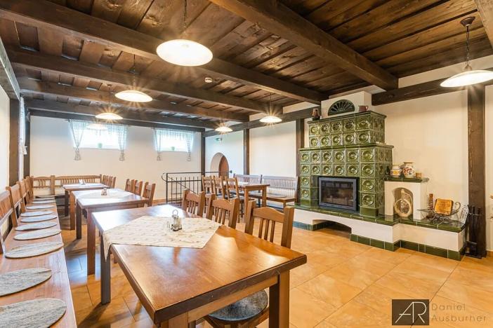 Prodej ubytování, Hovorany, 885 m2