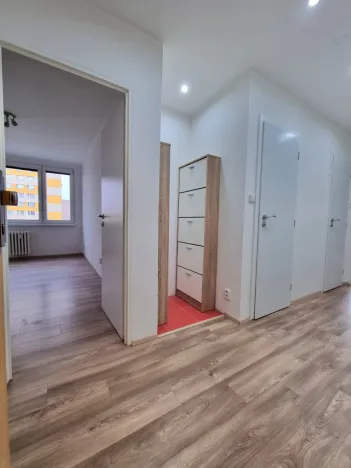 Pronájem bytu 2+1, Hradec Králové - Třebeš, Urxova, 55 m2