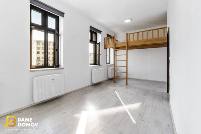 Pronájem bytu 1+kk, Praha - Holešovice, Jankovcova, 34 m2