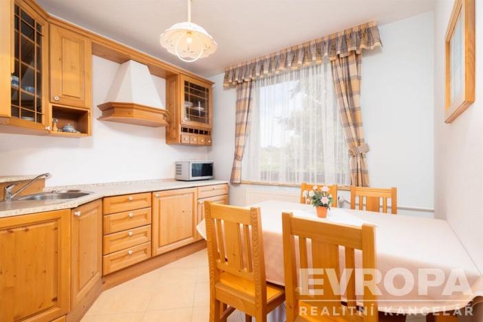 Prodej rodinného domu, Horní Branná, 300 m2