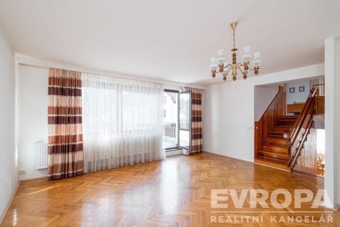 Prodej rodinného domu, Horní Branná, 300 m2