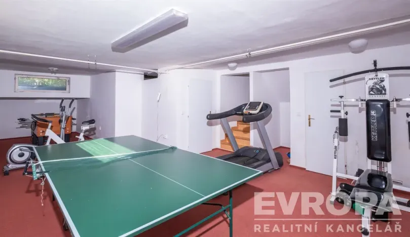 Prodej rodinného domu, Horní Branná, 300 m2