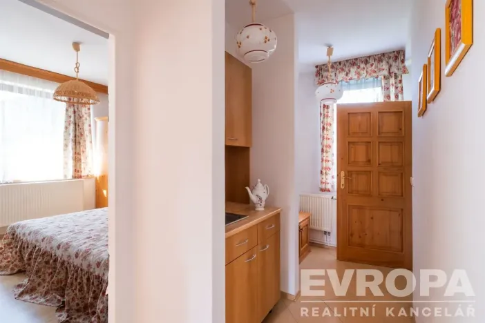 Prodej rodinného domu, Horní Branná, 300 m2