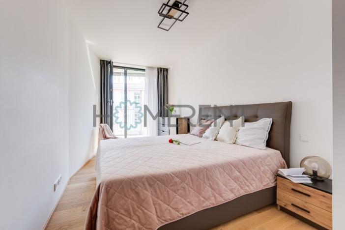 Pronájem bytu 2+kk, Praha - Holešovice, Komunardů, 59 m2