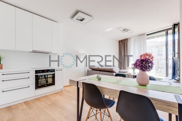 Pronájem bytu 2+kk, Praha - Holešovice, Komunardů, 59 m2