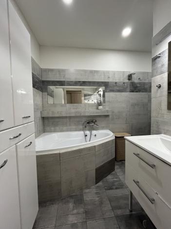 Prodej bytu 3+1, Most, Česká, 81 m2