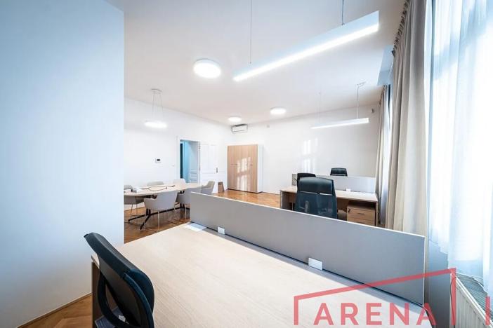 Pronájem kanceláře, Brno, Hlinky, 782 m2