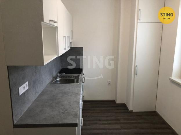 Prodej bytu 1+1, Pardubice, Stavbařů, 37 m2