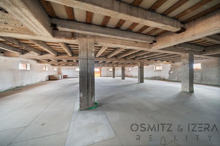 Prodej skladu, Nová Ves, 3671 m2