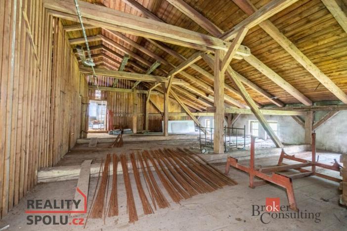 Prodej výrobních prostor, Jablonec nad Jizerou - Buřany, 2696 m2