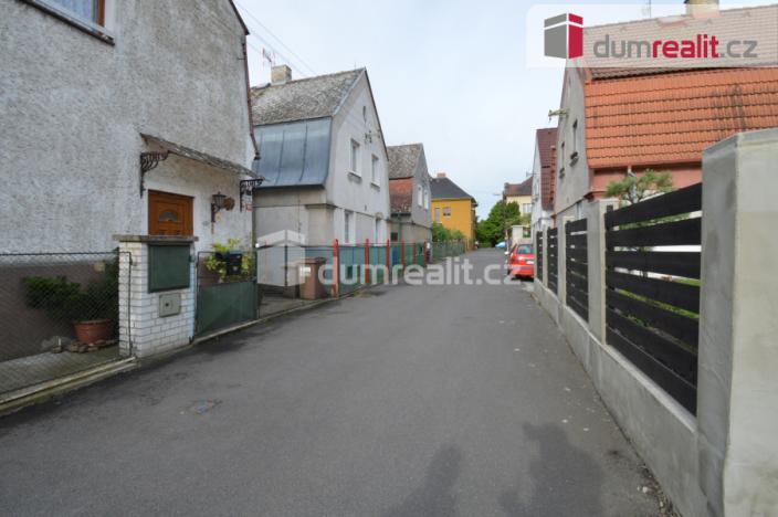 Pronájem garáže, Lovosice, Barákova, 34 m2