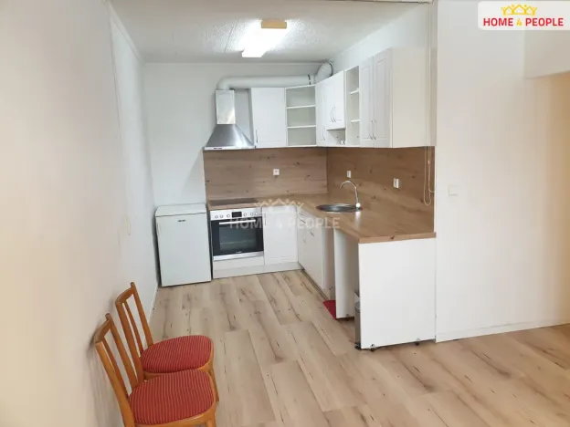 Pronájem bytu 2+kk, Benešov, Pražského povstání, 42 m2