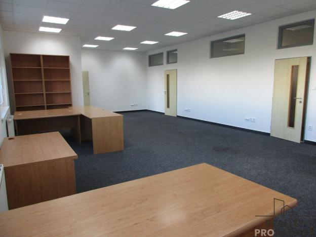 Pronájem kanceláře, Veselí nad Moravou, Kollárova, 105 m2