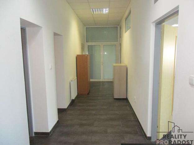 Pronájem kanceláře, Veselí nad Moravou, Kollárova, 105 m2
