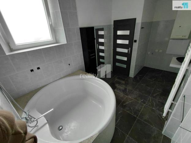 Prodej bytu 3+1, Aš, Jateční, 72 m2