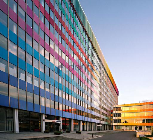 Pronájem kanceláře, Praha, Kodaňská, 1318 m2