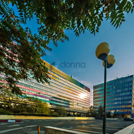 Pronájem kanceláře, Praha, Kodaňská, 530 m2